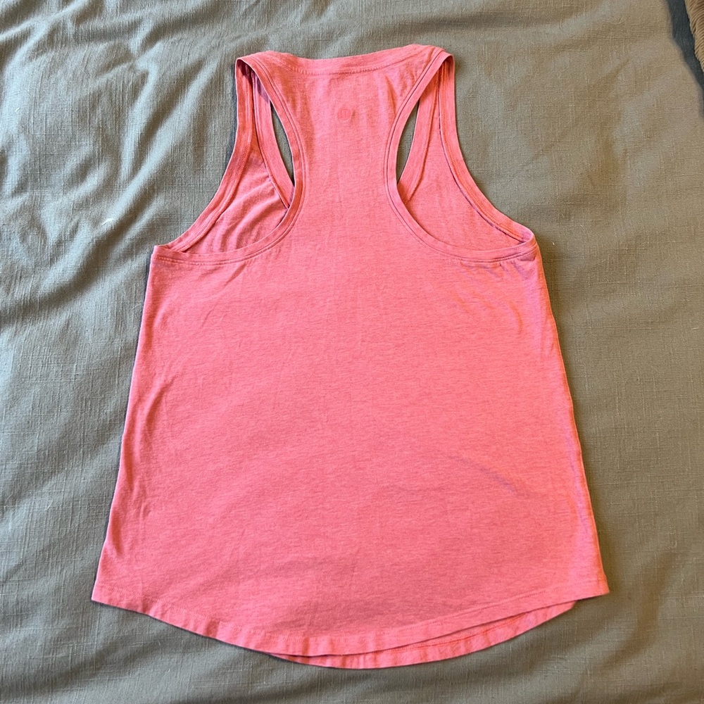Lululemon tank top - pink - small - Picture 3 of 6